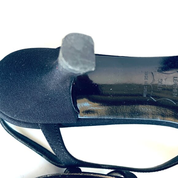 Stewart Weitzman Black REVERSAL Sandal Strap Closure 8.5 M - Picture 6 of 8